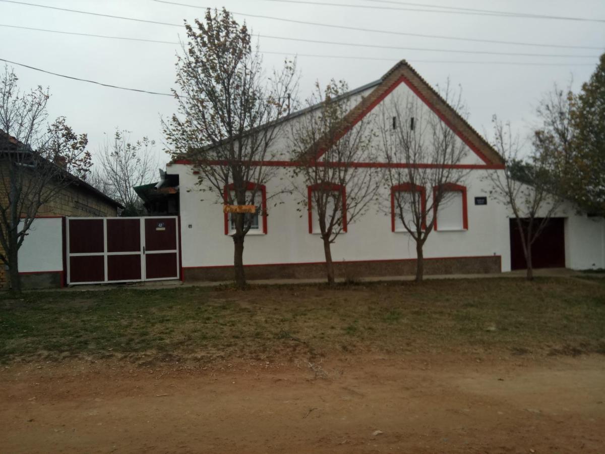 Liza Panzio Mali Idos Exterior foto